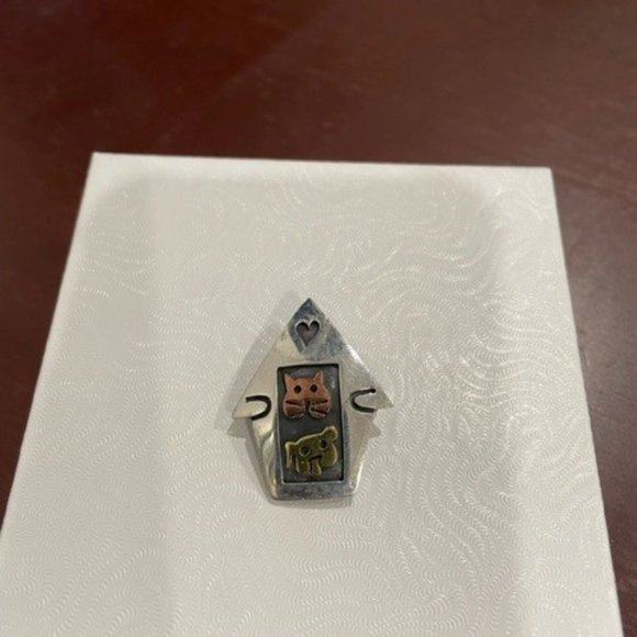 Far Fetch Jewelry 925 Sterling Silver Cat & Dog House Brooch - Picture 3 of 3